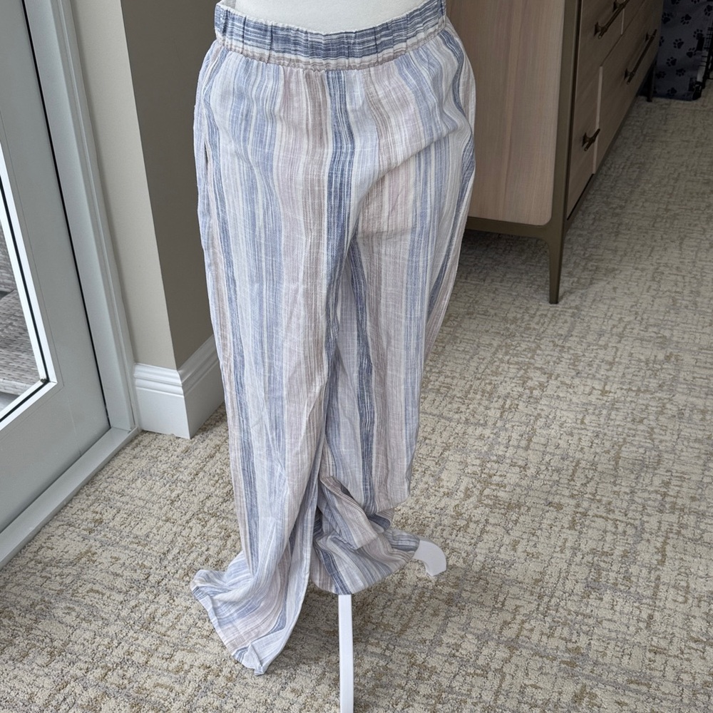 Striped Linen wide legged Pants - Picture 4 of 4